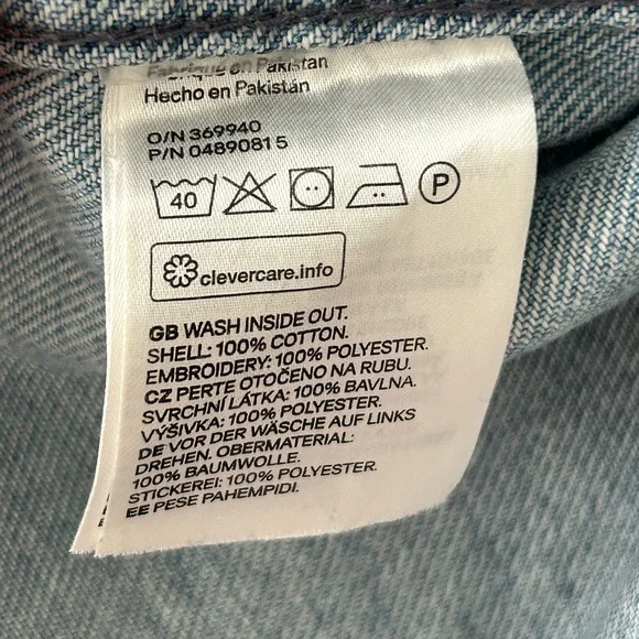 H&M x Coachella Embroidered Raw Hem Denim Jacket Size 6 - Picture 12 of 12